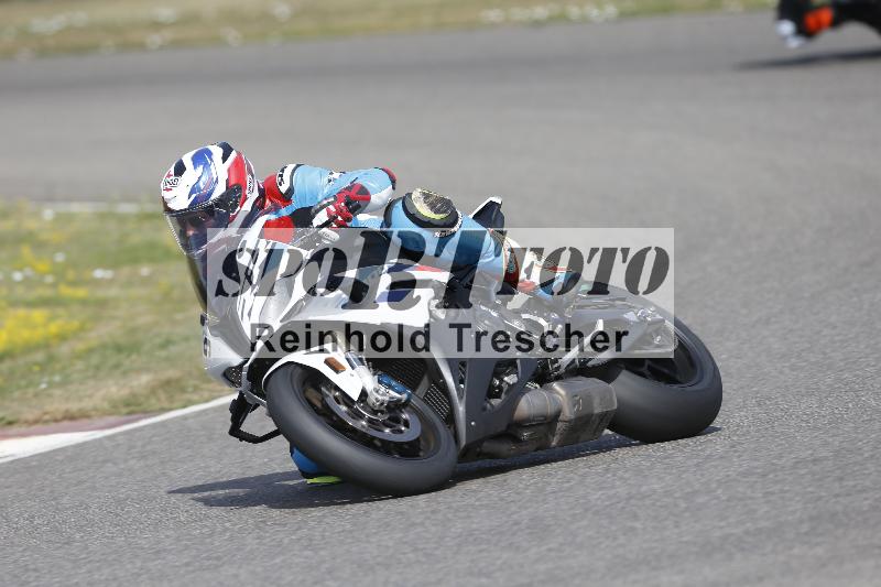 /37 09.08.2026  Pluess Motosport ADR/Freies Fahren/9
